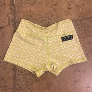 ✨ Kumi Activewear Geometric Shorts ✨